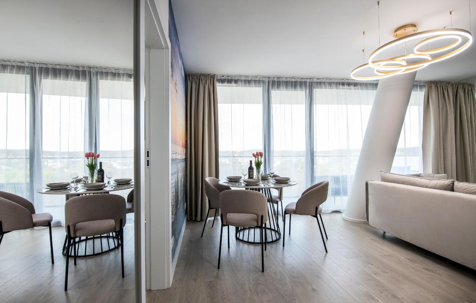 Wave Panorama 8Th Floor Sea View Apartment Miedzyzdroje Exterior photo